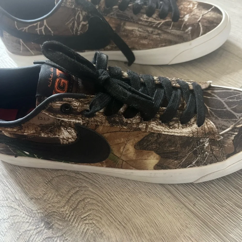 NWOT Camouflage Nike - Picture 3 of 4